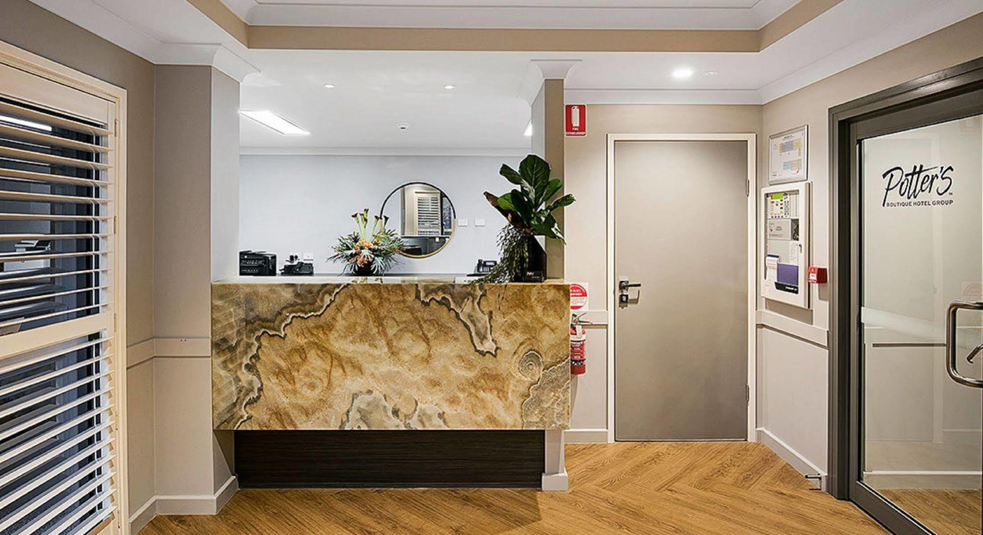 Potters Toowoomba Hotel ภายนอก รูปภาพ